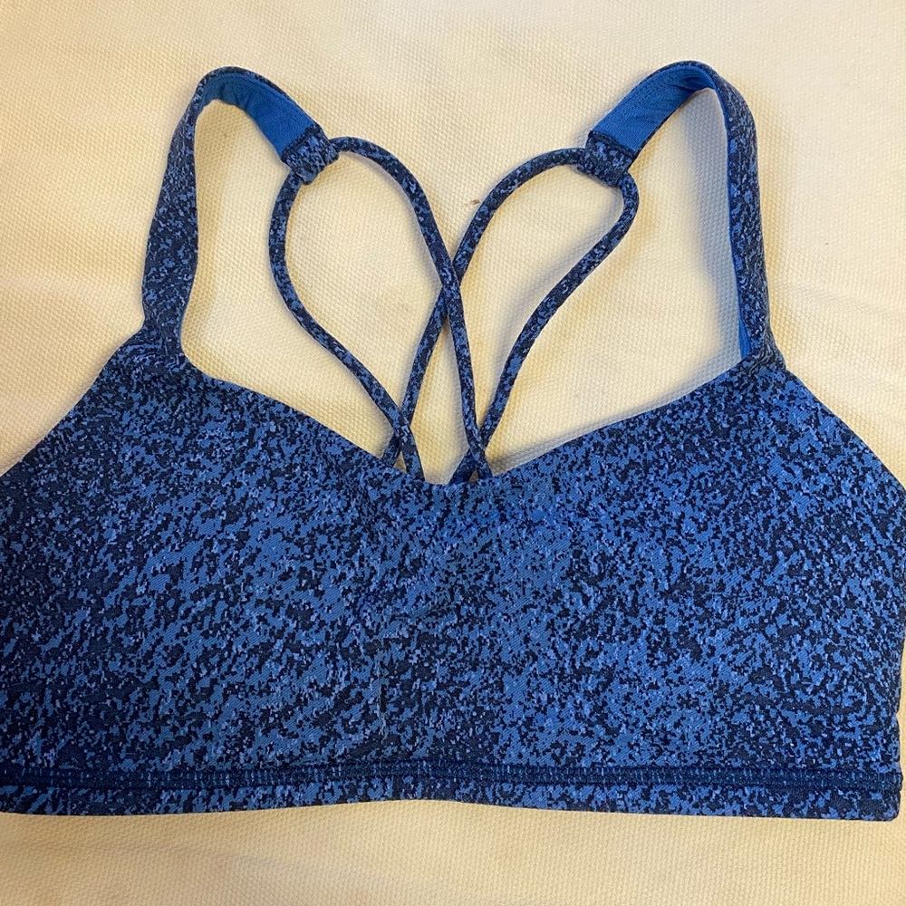 Lululemon Free to Be Bra